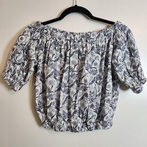 NWT Cupcake and Cashmere Blue Floral 100% Cotton Boat Neck Crop Top Size Medium